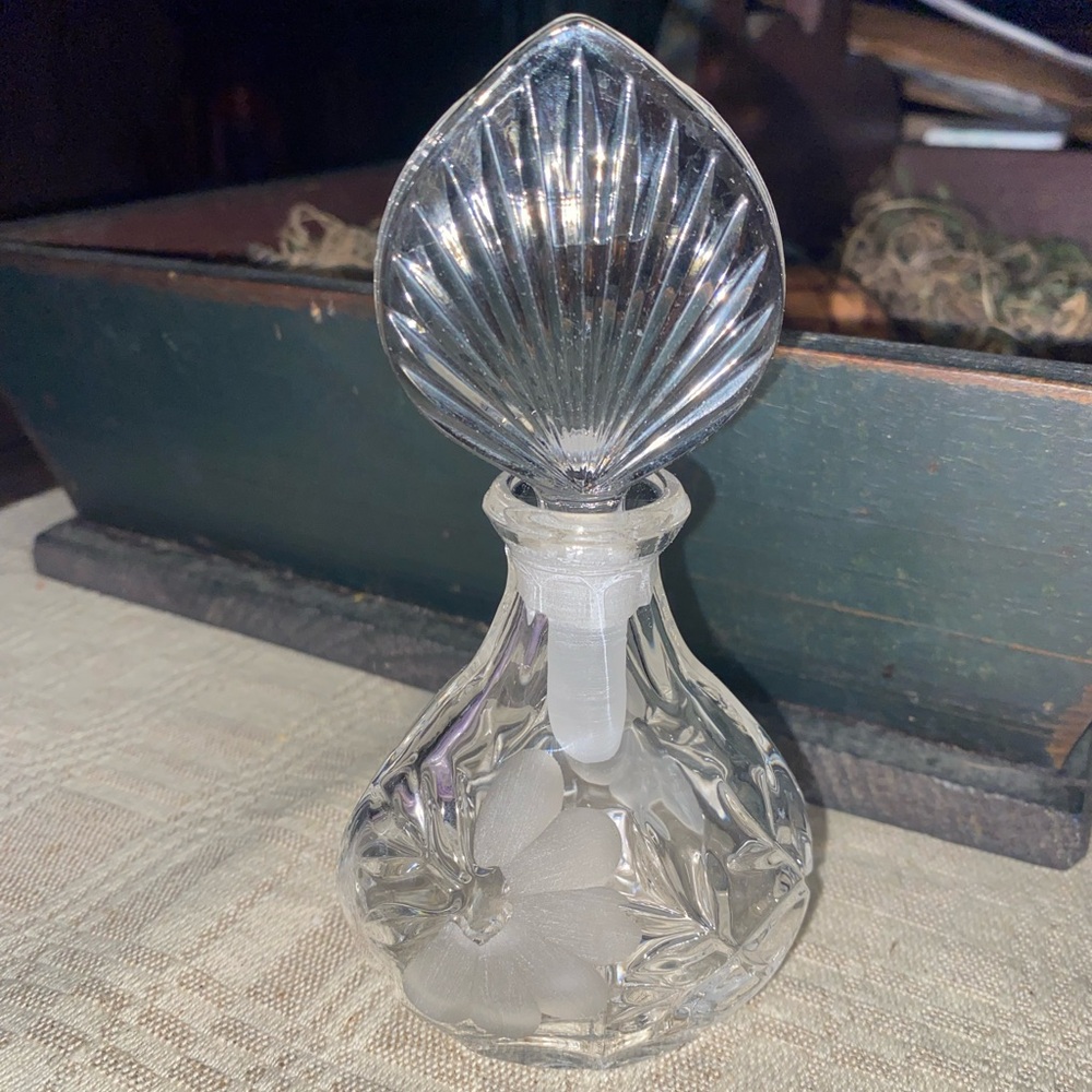 Vintage 1990 Princess House Cut Crystal/ Etched Glass Perfume Bottle